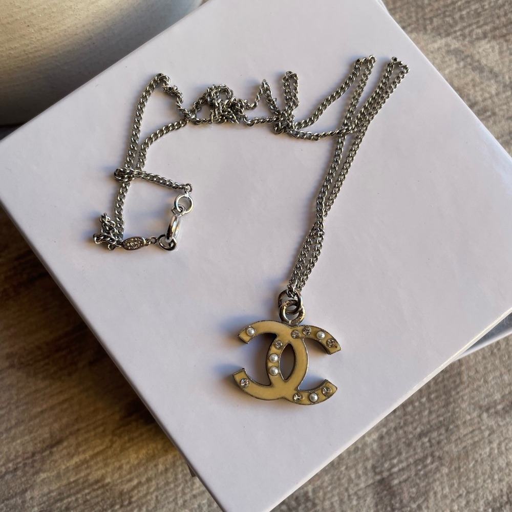 Chanel Pearl and rhinestone silver necklace